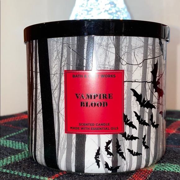 Vampire Blood Soap & 3 Wick Candle - Picture 3 of 9
